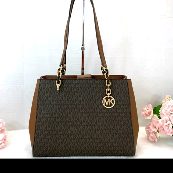 Michael Kors Handbags - NWT Michael Kors Sofia Lg Shoulder Tote
